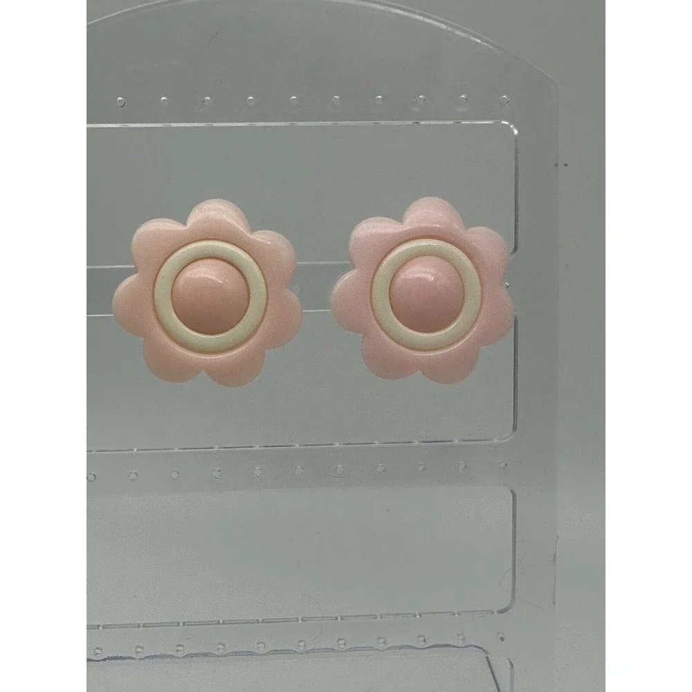 Vintage Large Pink Plastic Flower Earrings Pop Art Barbiecore - Picture 1 of 4
